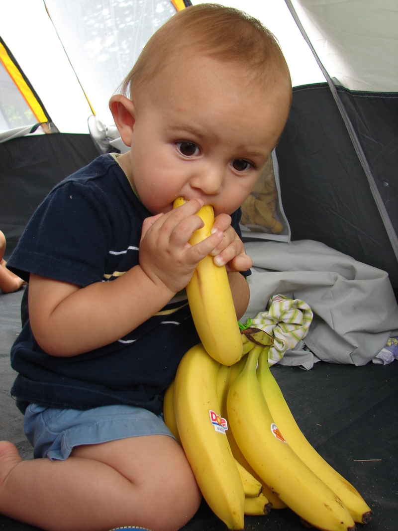 Alex, Bananas