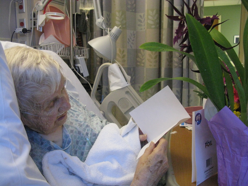 Doris reading her cards
Picture at Castle Medical Center in Kailua.