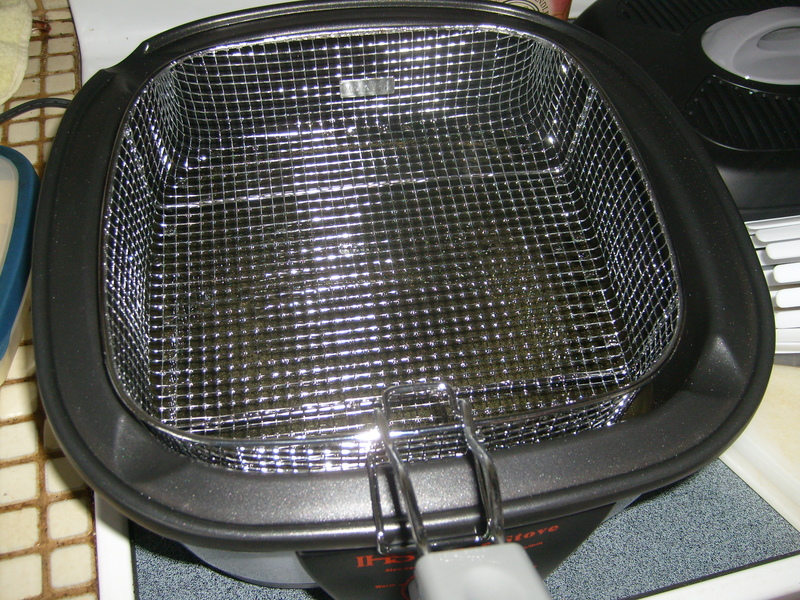 Here is the Super Stove. It has a large basket for frying.