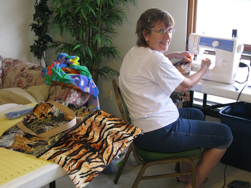 Cindy sewing her tiger bag for Jin-he.