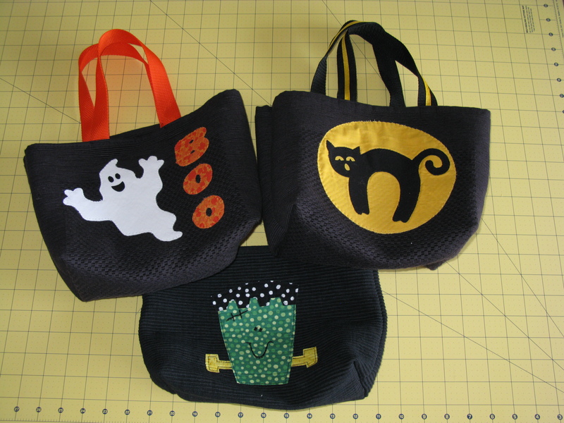 Doris made these cute Trick r Treat bags from placemats.