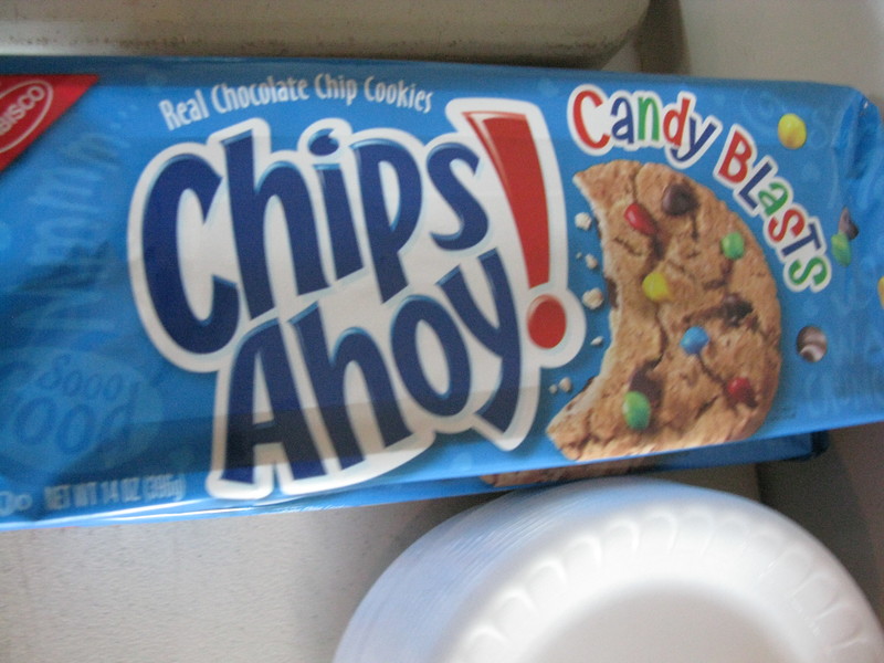 Chips Ahoy - Candy Blast Cookies.