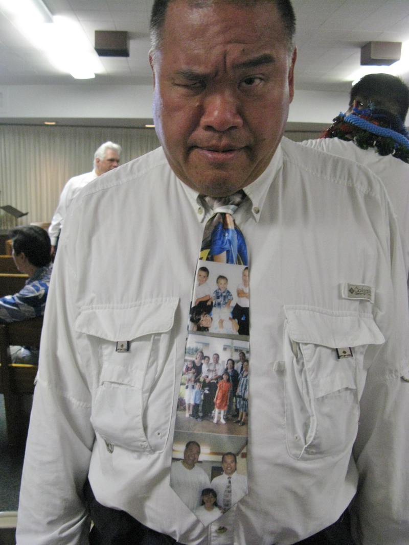 Look at that cool tie.