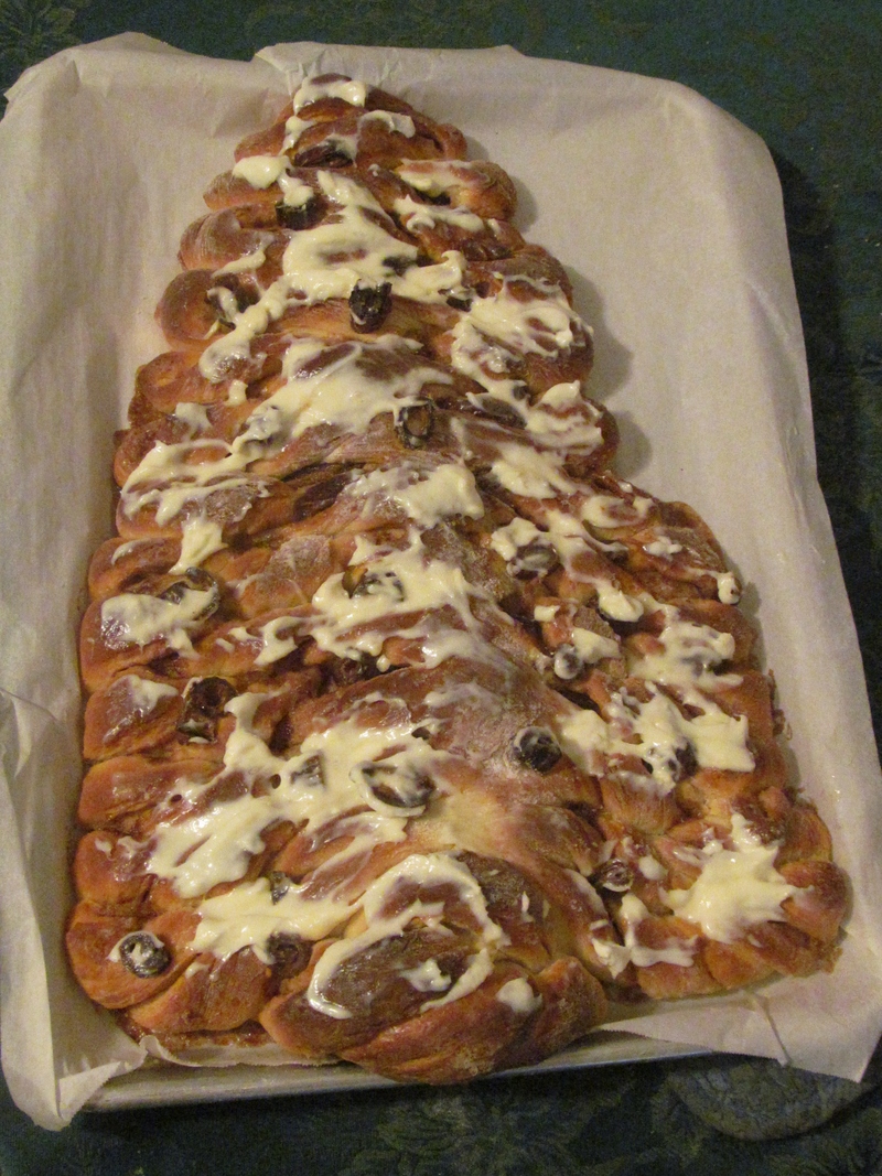 Here's the Cinnamon Date Christmas Tree after baking. I cooked it too long, but it tasted fine anyway.