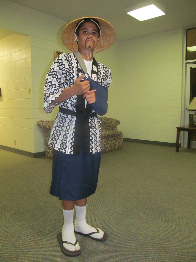 Love it! And the sling is even color coordinated.