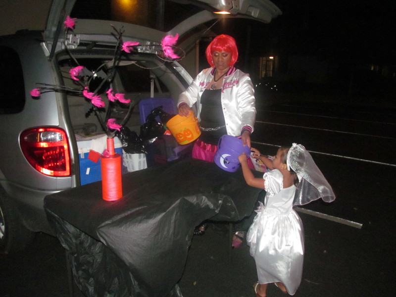 Setting up for the Trunk r Treat.