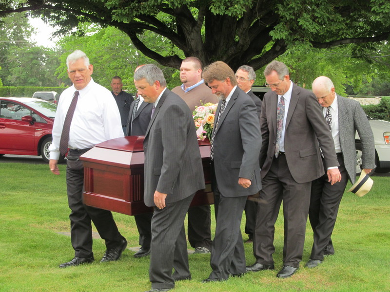 Bearing the Casket. Don, xx, Brent,xx, Perry, Jim, Steve, Murray.