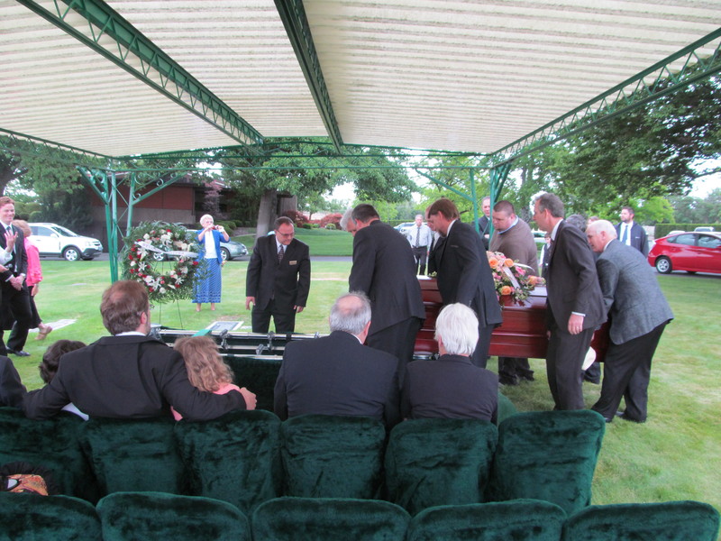 Bearing the Casket. David, Becca, Eric, Evee, Barbara, Einan's Guy, Herman, Don, Brent, Inge, xx, Perry, Bishop, xx, Steve, Jim,  Murray, James