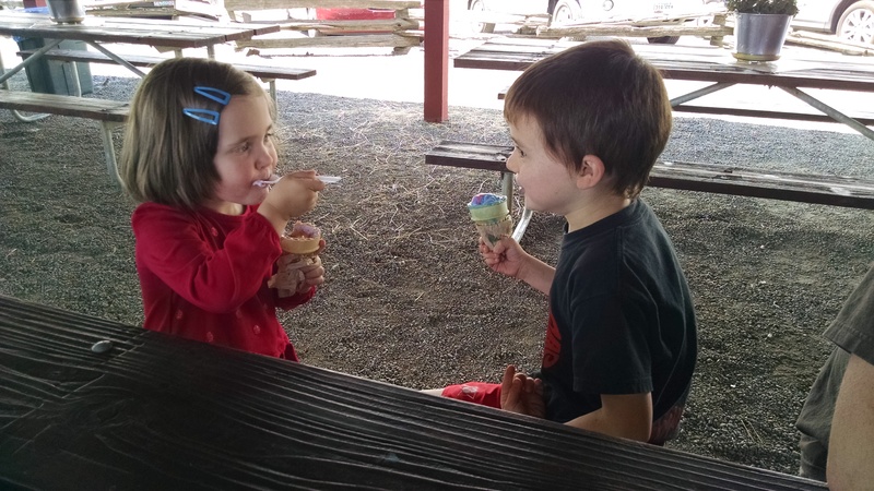 Emily and Kili eating ice cream cones.