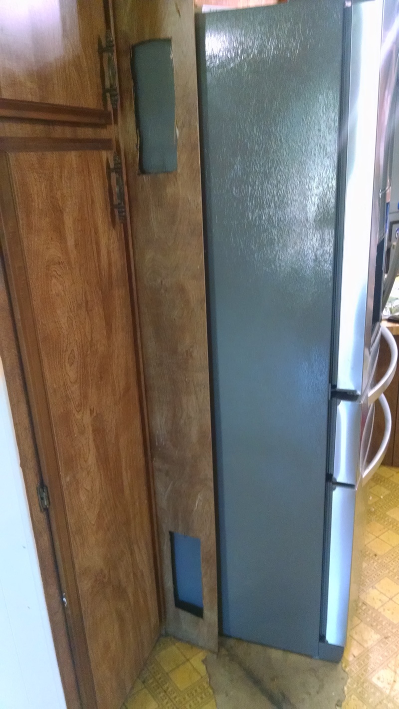 I was shocked that the side colors were gray.