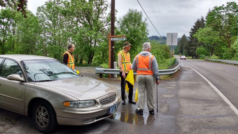 Del Matheson drove his car in circles ferrying people around. That was very helpful. Eric Bear, Christopher Johnson, Don Colton, Lois Colton (photographer). Matt Garzenelli was in charge of the great service project.