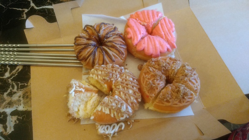 After Sushi Ya we also bought donuts.