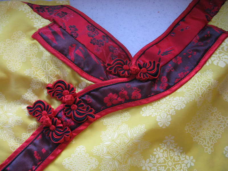 I also wanted to combine Hawaiian fabric in it since David is from Hawaii.