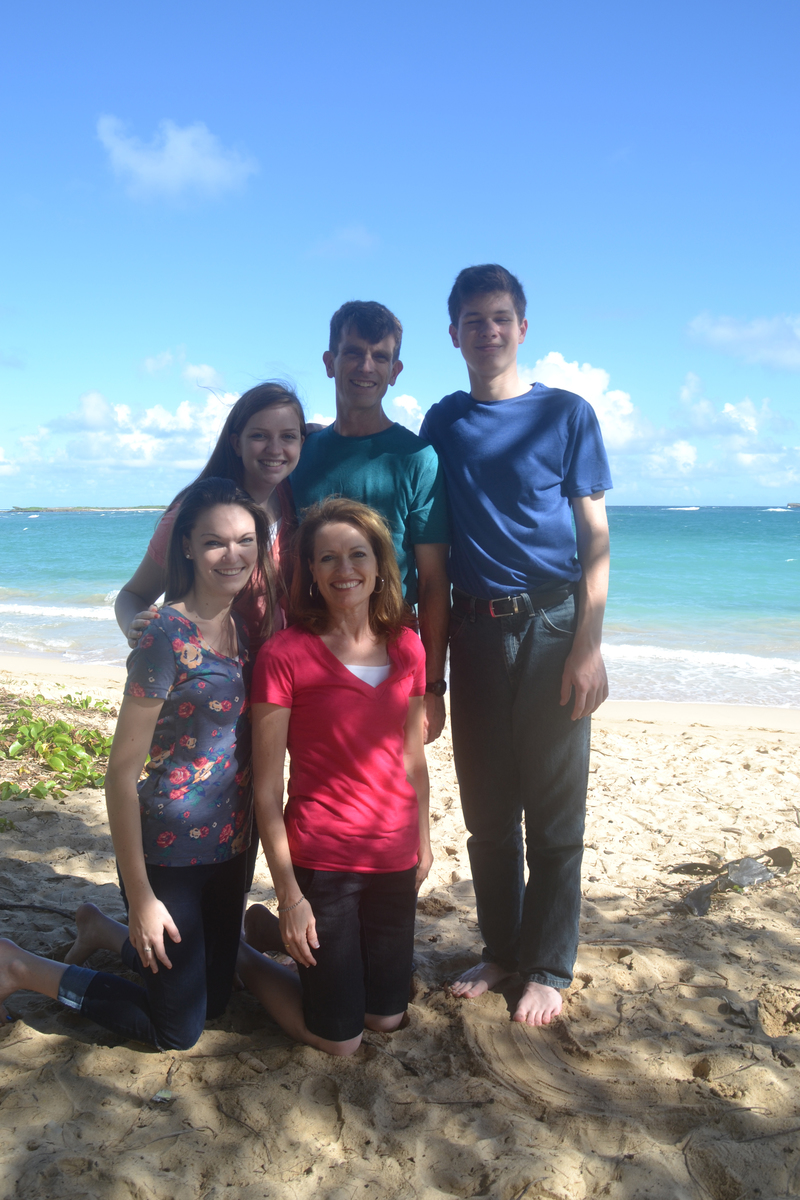 Ashton, Troy, Hyrum / Andrea, Sharon, at Hukilau Beach